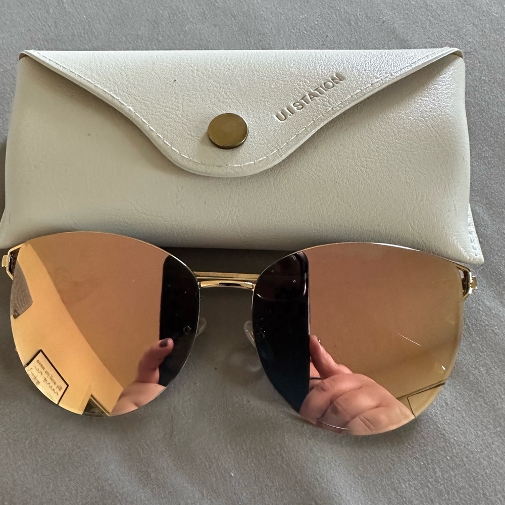 Women’s cat eye sunglasses